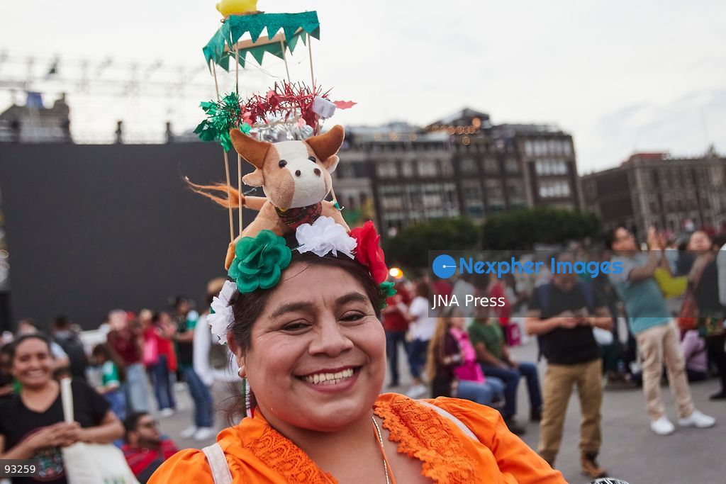 MEXICO CITY, MEXICO, SEPTEMBER 15, 2026: Thousands of people gather at the Zócalo in Mexico City as President Claudia Sheinbaum delivers the traditional Grito de Independencia from the National Palace, marking the anniversary of the start of Mexico’s War of Independence. The annual ceremony takes place on the eve of Mexican Independence Day. Photo by Juan Pérez / JNA Press. (Photo by Juan Perez Puente/JNA Press via Nexpher Images)