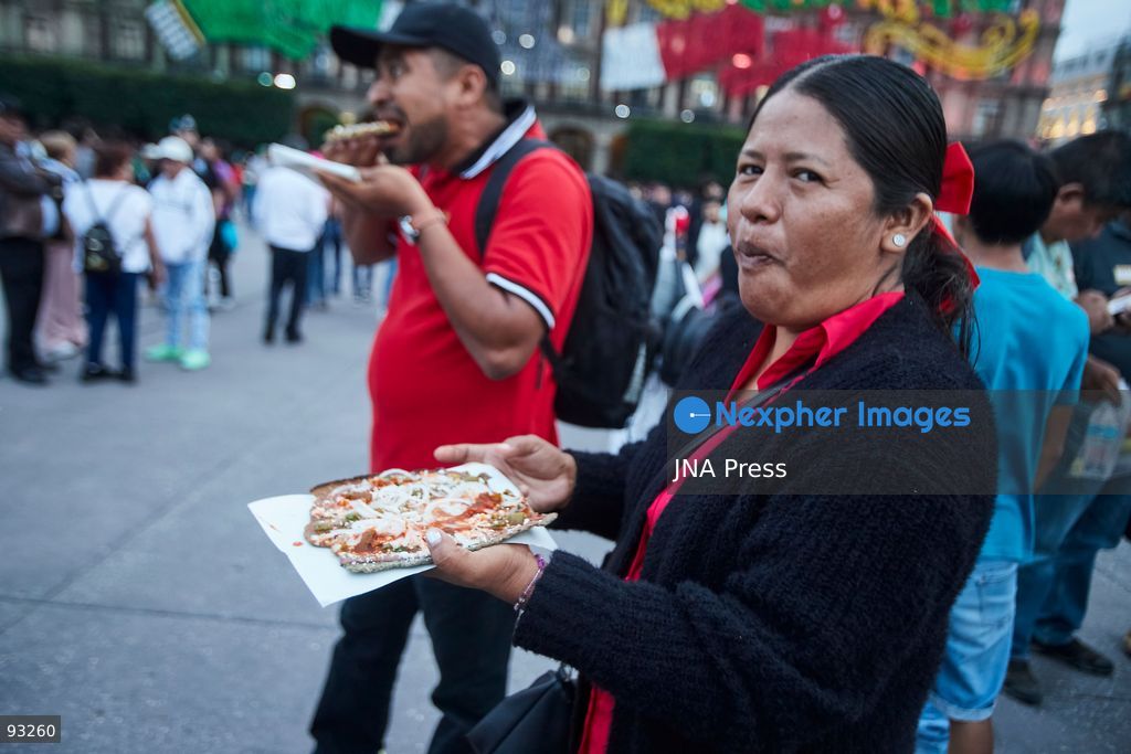 MEXICO CITY, MEXICO, SEPTEMBER 15, 2026: Thousands of people gather at the Zócalo in Mexico City as President Claudia Sheinbaum delivers the traditional Grito de Independencia from the National Palace, marking the anniversary of the start of Mexico’s War of Independence. The annual ceremony takes place on the eve of Mexican Independence Day. Photo by Juan Pérez / JNA Press. (Photo by Juan Perez Puente/JNA Press via Nexpher Images)