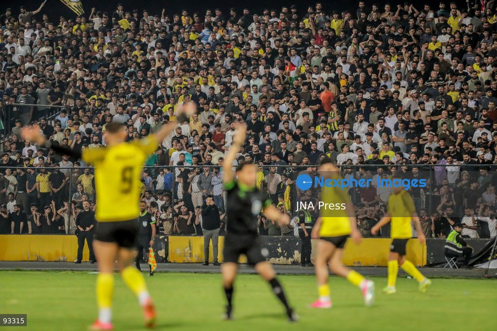 ERBIL, IRAQ, SEPTEMBER 16, 2026: Players compete during the Iraq Stars League football match between Erbil SC and Al-Karma SC at Franso Hariri Stadium in Erbil, attended by around 30,000 spectators. Al-Karma secured a 2-1 away victory, with Samuel Amadi opening the scoring in the sixth minute and Amir Faisal adding a second in the 38th before Mustafa Walid scored for Erbil in the 61st minute. Photo by Mustafa Omar/ JNA Press. (Photo by Mustafa Omar Ali/JNA Press via Nexpher Images)