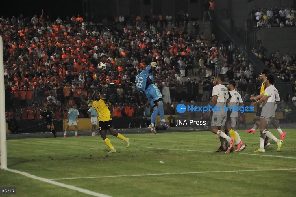 ERBIL, IRAQ, SEPTEMBER 16, 2026: Players compete during the Iraq Stars League football match between Erbil SC and Al-Karma SC at Franso Hariri Stadium in Erbil, attended by around 30,000 spectators. Al-Karma secured a 2-1 away victory, with Samuel Amadi opening the scoring in the sixth minute and Amir Faisal adding a second in the 38th before Mustafa Walid scored for Erbil in the 61st minute. Photo by Mustafa Omar/ JNA Press. (Photo by Mustafa Omar Ali/JNA Press via Nexpher Images)