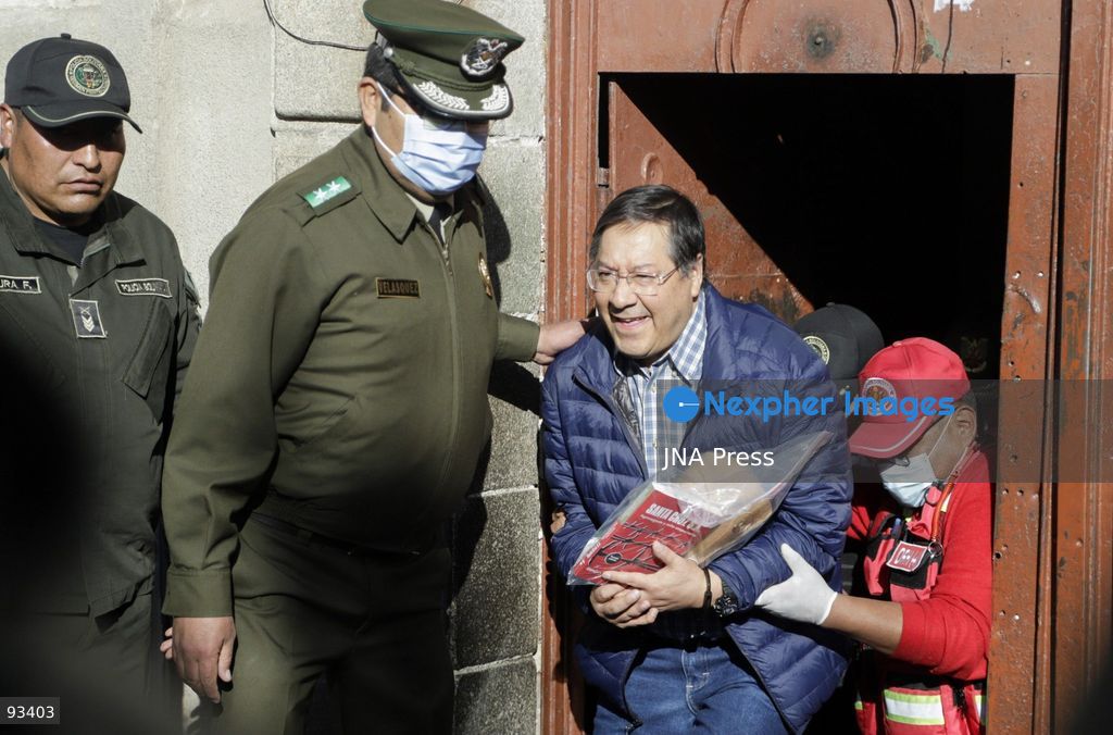 LA PAZ, BOLIVIA, SEPTEMBER 16, 2026: Former Bolivian President Luis Arce leaves San Pedro prison under police escort before being transferred to Hospital Arco Iris in La Paz for specialized medical treatment. The transfer was authorized by a court order, with Arce remaining under police custody during his hospitalization. Photo by Andres Balcazar / JNA Press. (Photo by Andres Balcazar/JNA Press via Nexpher Images)