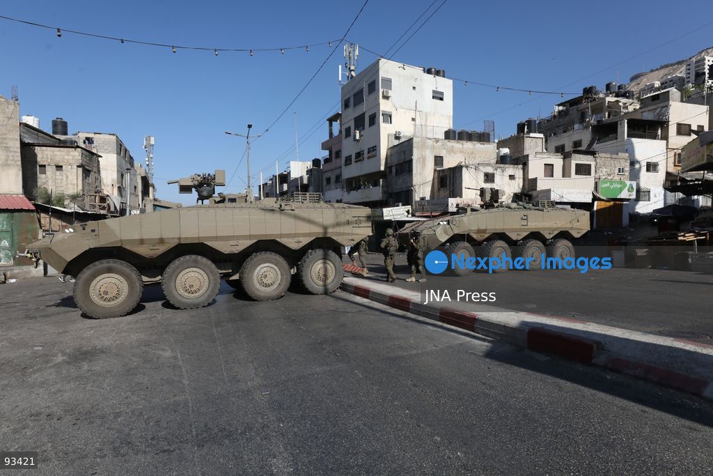 NABLUS, OCCUPIED WEST BANK, SEPTEMBER 17, 2026: Israeli troops move along a street during a military operation in Ein Beit al-Ma refugee camp, west of Nablus in the occupied West Bank. Photo by Nedal Shtieh / JNA Press. (Photo by Nedal Shtieh/JNA Press via Nexpher Images)