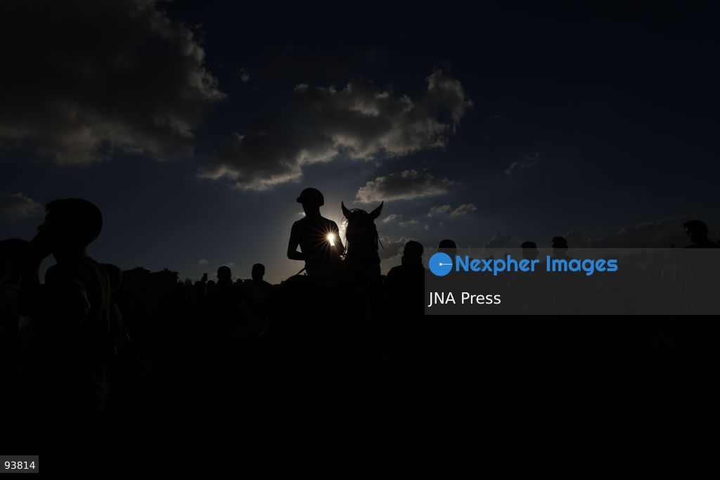 AL-MAJD, HEBRON, OCCUPIED WEST BANK, SEPTEMBER 18, 2026: Palestinian riders compete in a race featuring purebred Arabian horses in the village of Al-Majd, near Dura, south of Hebron, as local equestrian activities resume following a suspension during the war in Gaza. Photo by Mosab Shawer / JNA Press. (Photo by Mosab shawer/JNA Press via Nexpher Images)
