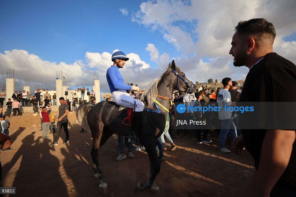 AL-MAJD, HEBRON, OCCUPIED WEST BANK, SEPTEMBER 18, 2026: Palestinian riders compete in a race featuring purebred Arabian horses in the village of Al-Majd, near Dura, south of Hebron, as local equestrian activities resume following a suspension during the war in Gaza. Photo by Mosab Shawer / JNA Press. (Photo by Mosab shawer/JNA Press via Nexpher Images)