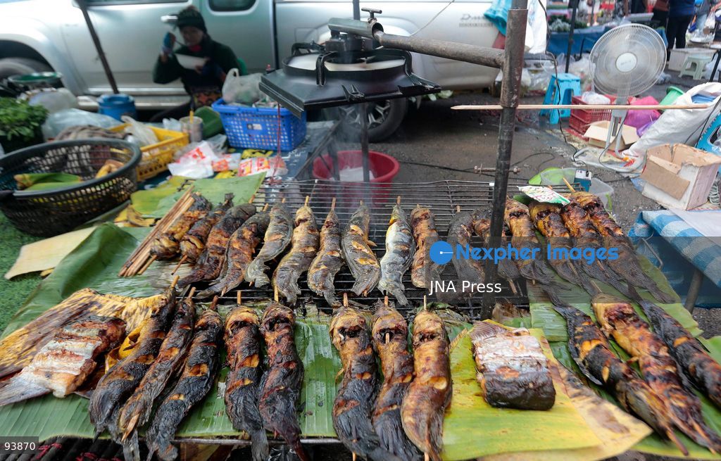 NAKHON SAWAN, THAILAND, SEPTEMBER 18, 2026: A fruit vendor waits for customers at a fresh market in Nakhon Sawan province, north of Bangkok. Photo by Chaiwat Subprasom/ JNA Press. (Photo by Chaiwat Subprasom/JNA Press via Nexpher Images)