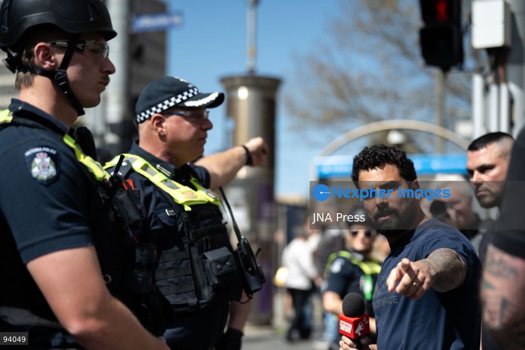 MELBOURNE, AUSTRALIA, SEPTEMBER 19, 2026: Police separate opposing groups during demonstrations outside the Parliament of Victoria in Melbourne, where a group describing itself as a women’s rights movement gathered to oppose legal protections for transgender people and was met by transgender rights counter-protesters. Tensions escalated when Avi Yemini of the right-wing outlet Rebel News approached the counter-protest and became involved in a confrontation with demonstrators before police intervened and separated those involved. Photo by Gwendolyn Dilon / JNA Press. (Photo by Gwendolyn Dillon/JNA Press via Nexpher Images)