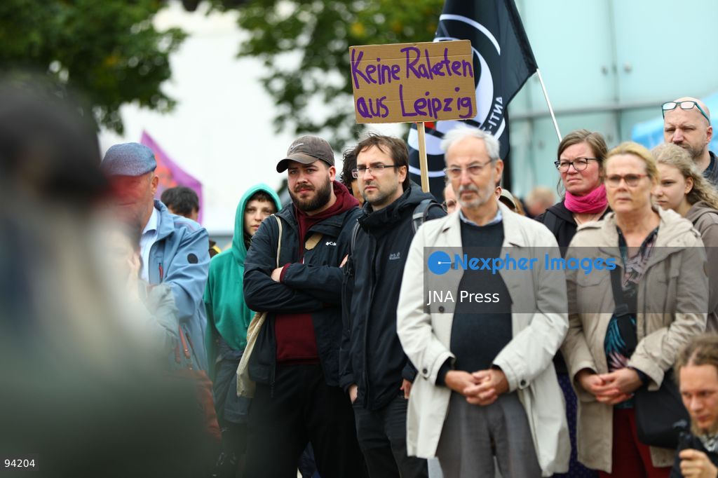 LEIPZIG, GERMANY, SEPTEMBER 19, 2026: Demonstrators march through central Leipzig during a protest against plans by U.S. defense company Covenant to establish a missile production facility in the north of the city. The demonstration, organized by the “Keine Raketenfabrik in Leipzig” alliance, began at Augustusplatz and called for the planned defense production to be stopped. Covenant plans to begin producing its Anthem long-range cruise missiles in Leipzig in 2027. Photo by David Vexelman / JNA Press. (Photo by David Vexelman/JNA Press via Nexpher Images)