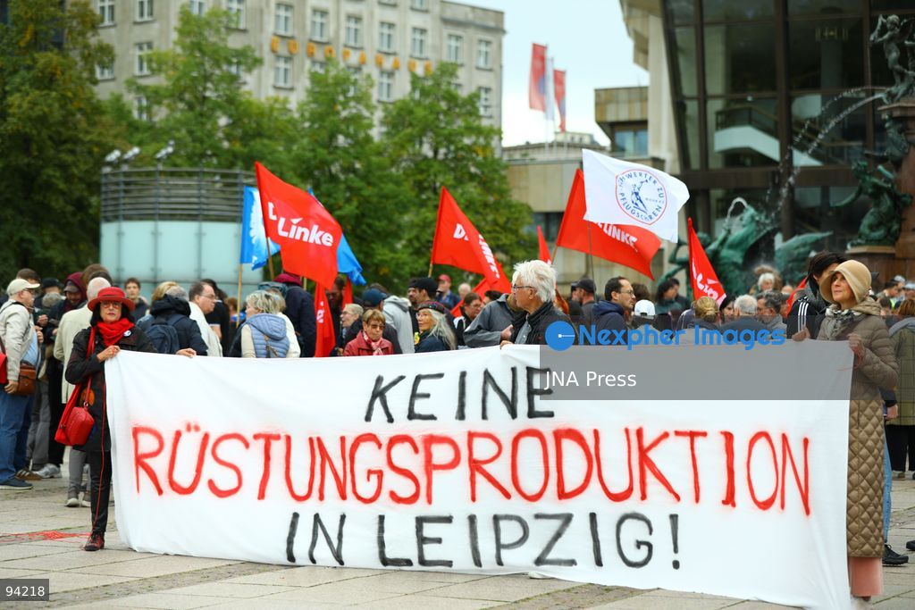 LEIPZIG, GERMANY, SEPTEMBER 19, 2026: Demonstrators march through central Leipzig during a protest against plans by U.S. defense company Covenant to establish a missile production facility in the north of the city. The demonstration, organized by the “Keine Raketenfabrik in Leipzig” alliance, began at Augustusplatz and called for the planned defense production to be stopped. Covenant plans to begin producing its Anthem long-range cruise missiles in Leipzig in 2027. Photo by David Vexelman / JNA Press. (Photo by David Vexelman/JNA Press via Nexpher Images)