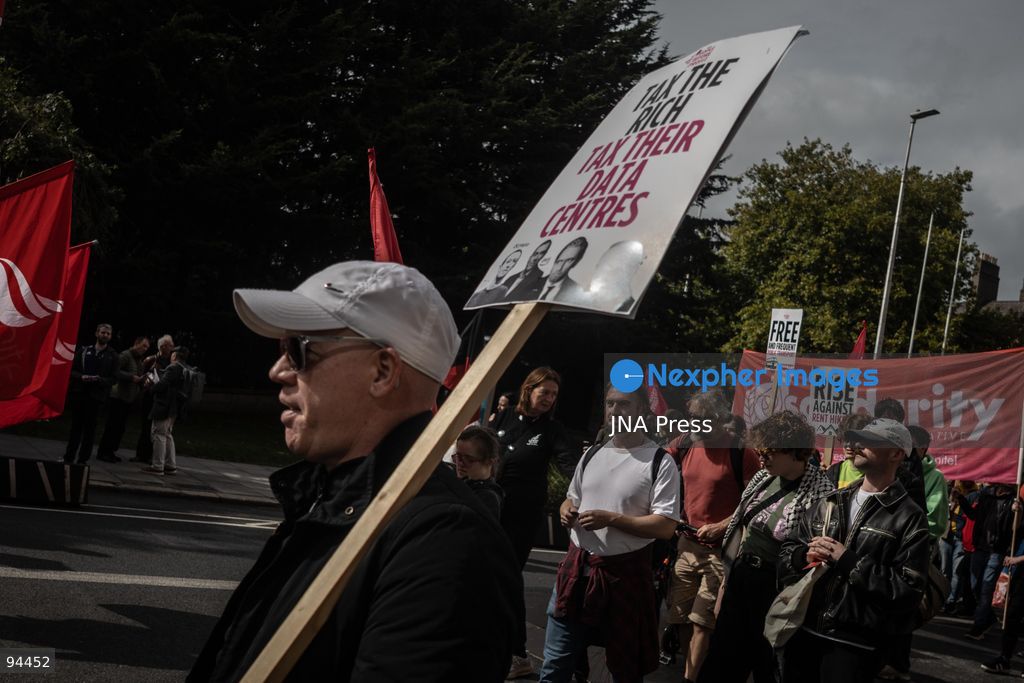 DUBLIN, IRELAND, SEPTEMBER 19, 2026: Protesters march from the Garden of Remembrance to Leinster House in Dublin during a demonstration calling for government action on Ireland’s housing and cost-of-living pressures ahead of Budget 2027. Trade unions, political groups and community organizations joined the protest, calling for measures addressing housing costs, wages, energy prices and other household expenses. Photo by Nadia Caimi / JNA Press (Photo by Nadia Caimi/JNA Press via Nexpher Images)