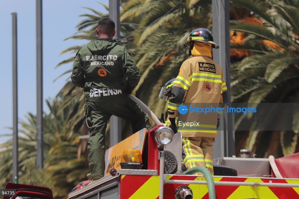 Rescuers taking part in the national drill in Mexico City, based on a scenario involving a 7.7-magnitude earthquake with its epicenter in Tehuacán, Puebla. on September 19, 2026, in Mexico City, Mexico. (Photo by Carlos Santiago/ Eyepix Group) (Photo by Carlos Santiago / Eyepix Group/Eyepix via Nexpher Images)