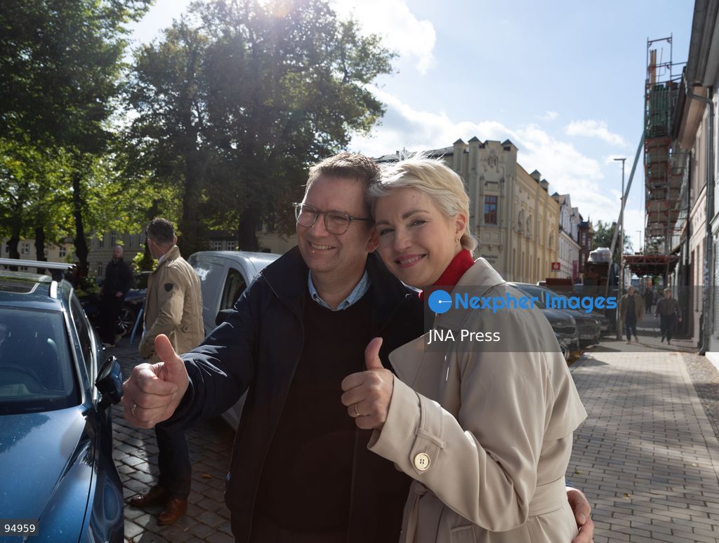 SCHWERIN, GERMANY, SEPTEMBER 20, 2026: Mecklenburg-Vorpommern Minister-President Manuela Schwesig of the Social Democratic Party (SPD) arrives with her husband, Stefan Schwesig, to cast her ballot at a polling station in Schwerin during the Mecklenburg-Vorpommern state election. Voters across the state are electing members of the regional parliament on Sunday. Photo by Somaya Abdelrahman / JNA Press. (Photo by Somaya Abdelrahman/JNA Press via Nexpher Images)