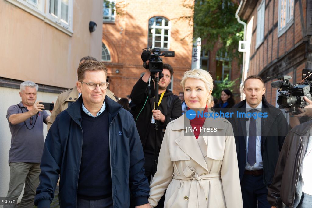 SCHWERIN, GERMANY, SEPTEMBER 20, 2026: Mecklenburg-Vorpommern Minister-President Manuela Schwesig of the Social Democratic Party (SPD) arrives with her husband, Stefan Schwesig, to cast her ballot at a polling station in Schwerin during the Mecklenburg-Vorpommern state election. Voters across the state are electing members of the regional parliament on Sunday. Photo by Somaya Abdelrahman / JNA Press. (Photo by Somaya Abdelrahman/JNA Press via Nexpher Images)