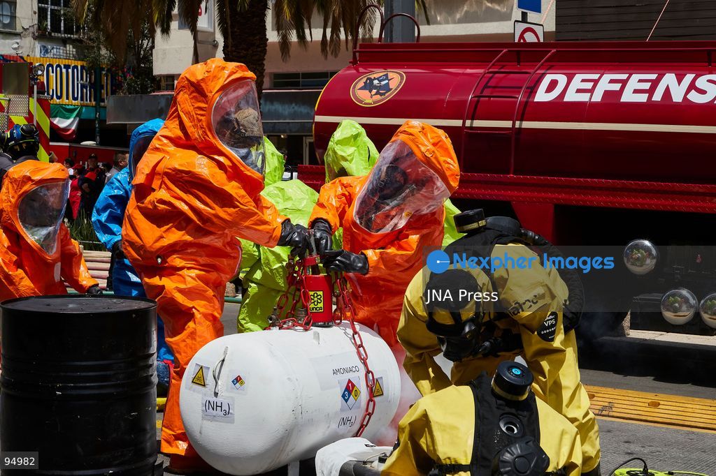 MEXICO CITY, MEXICO, SEPTEMBER 19, 2026: Emergency personnel take part in Mexico’s Second National Drill near the Monument to the Revolution in Mexico City, held on the anniversary of the devastating earthquakes of September 19, 1985 and 2017. The exercise simulated a major earthquake and included search-and-rescue operations, emergency evacuations and coordinated responses by local and federal authorities as part of efforts to strengthen disaster preparedness. Photo by Juan Pérez / JNA Press. (Photo by Juan Perez Puente/JNA Press via Nexpher Images)
