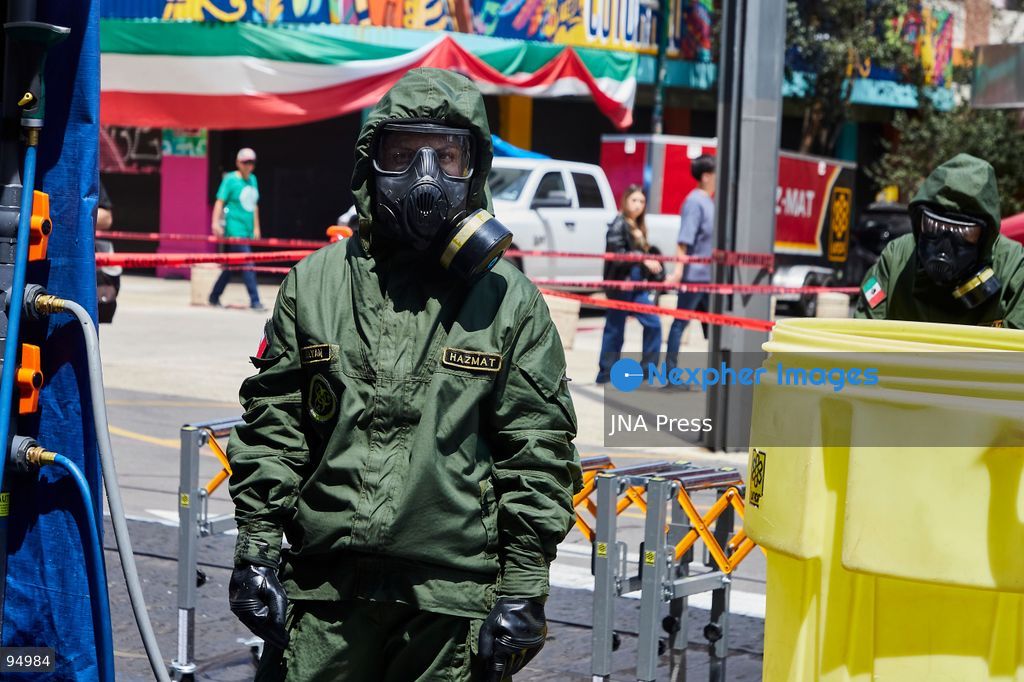MEXICO CITY, MEXICO, SEPTEMBER 19, 2026: Emergency personnel take part in Mexico’s Second National Drill near the Monument to the Revolution in Mexico City, held on the anniversary of the devastating earthquakes of September 19, 1985 and 2017. The exercise simulated a major earthquake and included search-and-rescue operations, emergency evacuations and coordinated responses by local and federal authorities as part of efforts to strengthen disaster preparedness. Photo by Juan Pérez / JNA Press. (Photo by Juan Perez Puente/JNA Press via Nexpher Images)