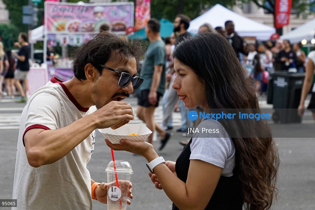 WASHINGTON, D.C., UNITED STATES, SEPTEMBER 19, 2026: Visitors queue to purchase traditional Thai food during the Sawasdee DC Thai Festival on Pennsylvania Avenue in Washington. The annual cultural festival showcases Thai cuisine, traditional and contemporary music, dance, Muay Thai, arts and other cultural activities while promoting Thai businesses and cultural exchange in the United States. Photo by Ariel Peña / JNA Press. (Photo by Ariel PeÃ±a/JNA Press via Nexpher Images)