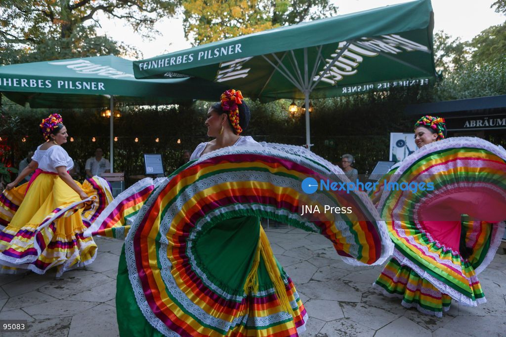 LEIPZIG, GERMANY, SEPTEMBER 19, 2026: Members of Leipzig’s Mexican community and visitors celebrate Mexico’s Independence Day at the Musikpavillon in Clara-Zetkin-Park. The cultural celebration featured live music, mariachi performances, traditional Mexican regional dances, food and activities for children, including piñata-making. Photo by Maria Castro / JNA Press. (Photo by Maria Castro/JNA Press via Nexpher Images)