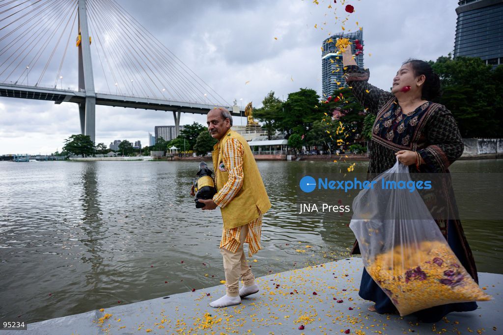 BANGKOK, THAILAND, SEPTEMBER 20, 2026: Hindu devotees worship a statue of Lord Ganesha during Ganesh Chaturthi celebrations near Bhumibol Bridge in Bangkok. The Hindu festival honors Ganesha, the deity associated with wisdom, prosperity and the removal of obstacles, and is observed with prayers, offerings and religious ceremonies. Photo by Watsawat Koktabtim / JNA Press. (Photo by Watsawat Koktabtim/JNA Press via Nexpher Images)