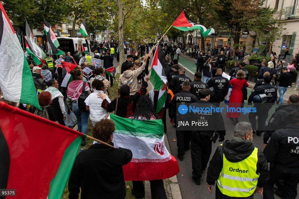 BERLIN, GERMANY, SEPTEMBER 19, 2026: Pro-Palestinian demonstrators march through Berlin’s Schöneberg district during a protest in solidarity with Palestinians and against Israel’s military actions. Organizers and participants called for an end to the war and accused Israel of genocide and ethnic cleansing in the occupied Palestinian territories. Around 400 people took part in the demonstration, according to the photographer. Photo by Andres Trujilo / JNA Press. (Photo by Andrés Trujillo/JNA Press via Nexpher Images)