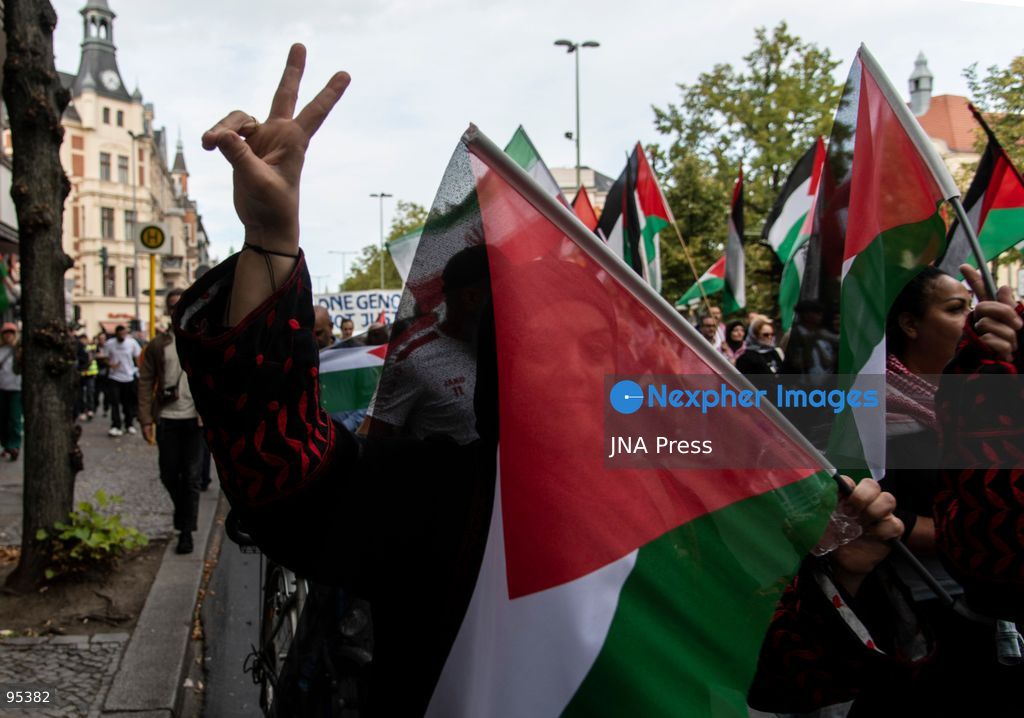 BERLIN, GERMANY, SEPTEMBER 19, 2026: Pro-Palestinian demonstrators march through Berlin’s Schöneberg district during a protest in solidarity with Palestinians and against Israel’s military actions. Organizers and participants called for an end to the war and accused Israel of genocide and ethnic cleansing in the occupied Palestinian territories. Around 400 people took part in the demonstration, according to the photographer. Photo by Andres Trujilo / JNA Press. (Photo by Andrés Trujillo/JNA Press via Nexpher Images)