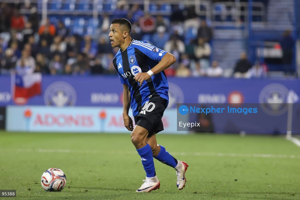 Alexis Sánchez #10 of CF Montreal runs with the ball during the match between CF Montreal and Columbus Crew at Saputo Stadium. on September 19, 2026 in Montreal, Canada. (Photo by Horacio Zamora/ Eyepix Group) (Photo by Horacio Zamora/ Eyepix Group/Eyepix via Nexpher Images)