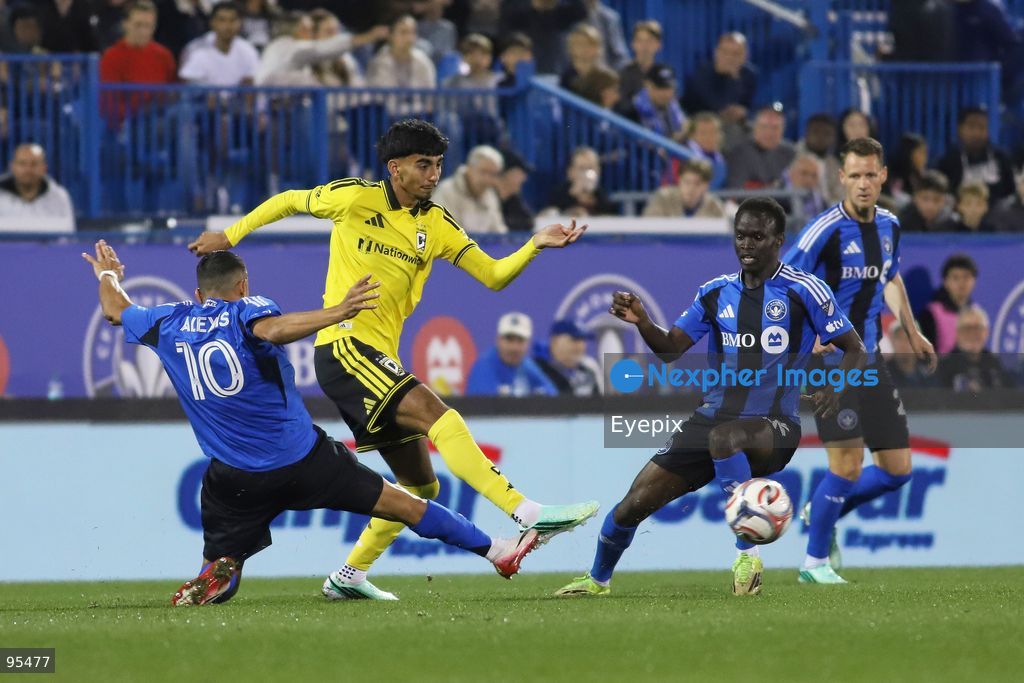 Taha Habroune #16 of Columbus Crew and Alexis Sánchez #10 of CF Montreal battle for the ball during the match between CF Montreal and Columbus Crew at Saputo Stadium. on September 19, 2026 in Montreal, Canada. (Photo by Horacio Zamora/ Eyepix Group) (Photo by Horacio Zamora/ Eyepix Group/Eyepix via Nexpher Images)