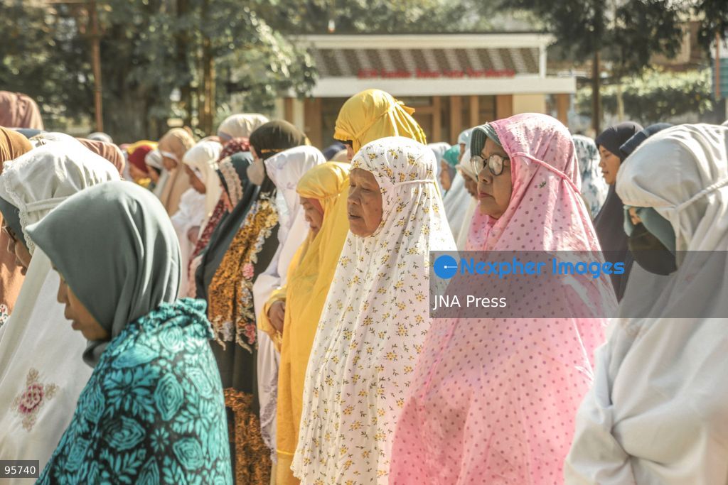 SOLO, CENTRAL JAVA, INDONESIA, SEPTEMBER 22, 2026: Hundreds of Muslims perform Salat al-Istisqa, a traditional Islamic prayer seeking rain, in Solo, Central Java, amid prolonged dry conditions affecting the region. Worshippers gathered to pray for rainfall as communities across parts of Indonesia face drought and other impacts of the dry season. Photo by Yoma Times / JNA Press. (Photo by Yoma Times Suryadi/JNA Press via Nexpher Images)