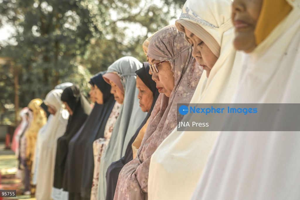 SOLO, CENTRAL JAVA, INDONESIA, SEPTEMBER 22, 2026: Hundreds of Muslims perform Salat al-Istisqa, a traditional Islamic prayer seeking rain, in Solo, Central Java, amid prolonged dry conditions affecting the region. Worshippers gathered to pray for rainfall as communities across parts of Indonesia face drought and other impacts of the dry season. Photo by Yoma Times / JNA Press. (Photo by Yoma Times Suryadi/JNA Press via Nexpher Images)