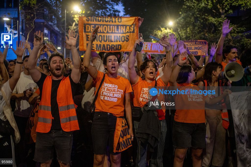 MADRID, SPAIN, SEPTEMBER 23, 2026: Thousands of demonstrators march through central Madrid following the eviction of 87-year-old Maricarmen Abascal from the home where she had lived for more than 70 years. Protesters denounced housing speculation and rising housing costs and called for stronger protections for tenants and access to affordable housing. Around 10,000 people joined the evening demonstration, according to the Government Delegation in Madrid. Photo by C. Carvajal / JNA Press. (Photo by C. Carvajal/JNA Press via Nexpher Images)