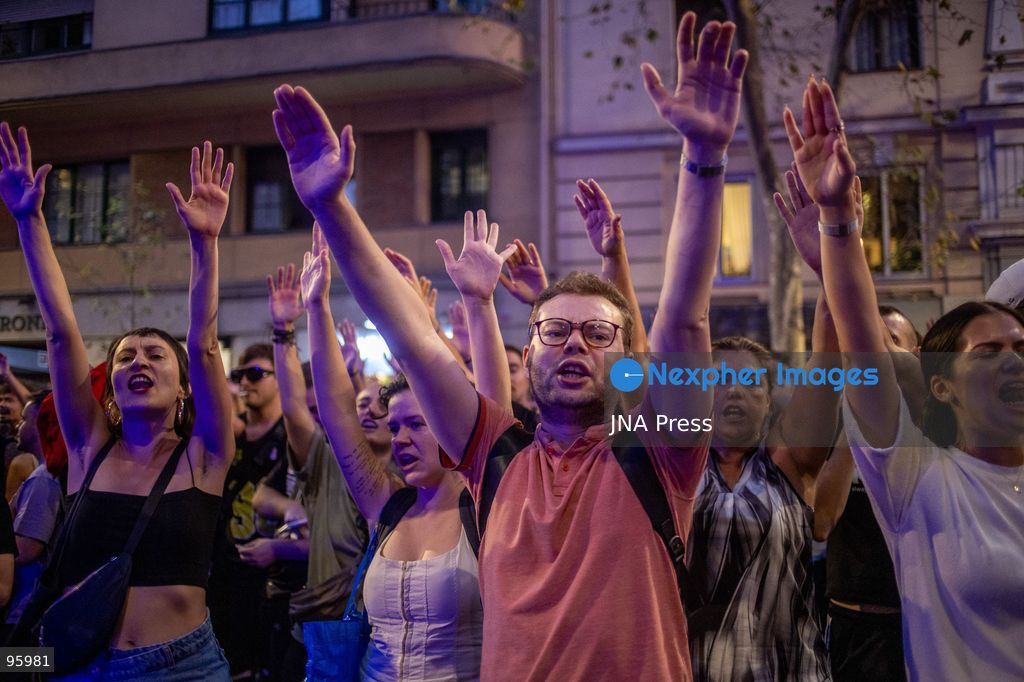 MADRID, SPAIN, SEPTEMBER 23, 2026: Thousands of demonstrators march through central Madrid following the eviction of 87-year-old Maricarmen Abascal from the home where she had lived for more than 70 years. Protesters denounced housing speculation and rising housing costs and called for stronger protections for tenants and access to affordable housing. Around 10,000 people joined the evening demonstration, according to the Government Delegation in Madrid. Photo by C. Carvajal / JNA Press. (Photo by C. Carvajal/JNA Press via Nexpher Images)