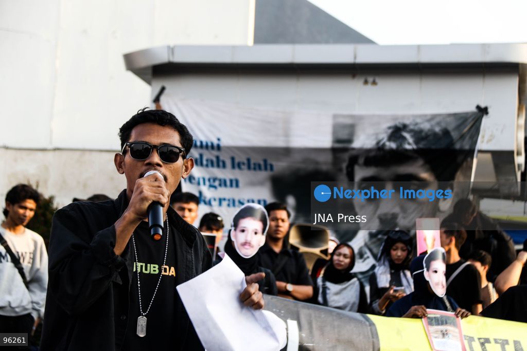 YOGYAKARTA, INDONESIA, SEPTEMBER 24, 2026: Students and civil society activists take part in the weekly Kamisan protest at Tugu Yogyakarta, commemorating 22 years since the killing of Indonesian human rights activist Munir Said Thalib. Munir died from arsenic poisoning aboard a flight to the Netherlands on September 7, 2004. Participants used the gathering to remember Munir and call for accountability in unresolved human rights cases in Indonesia. Photo by Ilham Nur Arifin / JNA Press. (Photo by Ilham Nur Arifin/JNA Press via Nexpher Images)