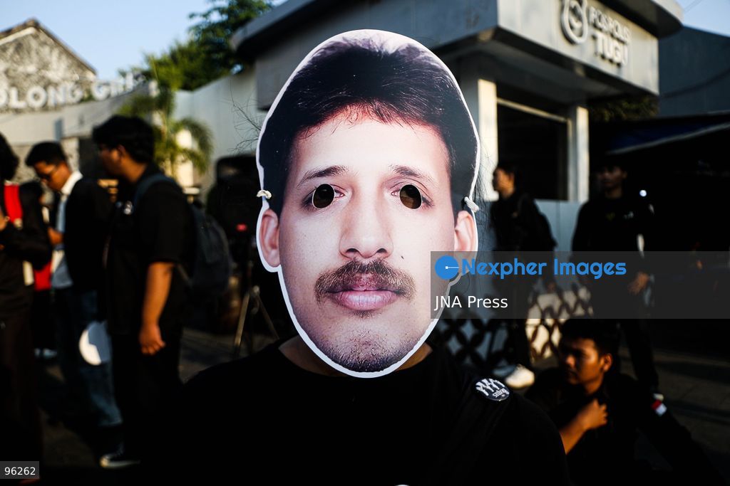 YOGYAKARTA, INDONESIA, SEPTEMBER 24, 2026: Students and civil society activists take part in the weekly Kamisan protest at Tugu Yogyakarta, commemorating 22 years since the killing of Indonesian human rights activist Munir Said Thalib. Munir died from arsenic poisoning aboard a flight to the Netherlands on September 7, 2004. Participants used the gathering to remember Munir and call for accountability in unresolved human rights cases in Indonesia. Photo by Ilham Nur Arifin / JNA Press. (Photo by Ilham Nur Arifin/JNA Press via Nexpher Images)