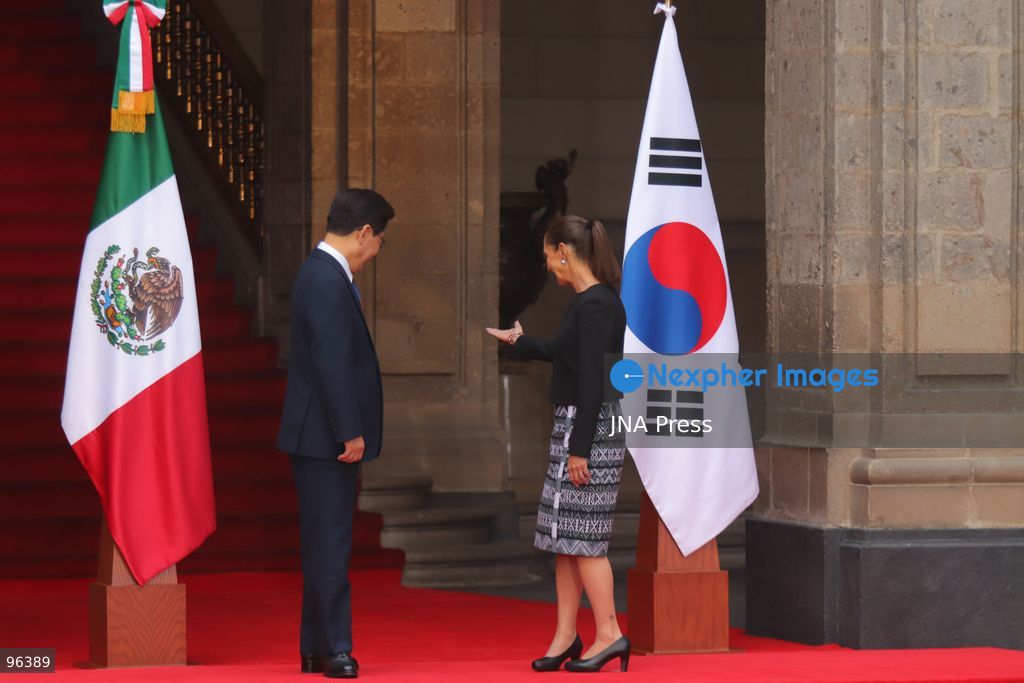 MEXICO CITY, MEXICO, SEPTEMBER 24, 2026: Mexican President Claudia Sheinbaum welcomes South Korean President Lee Jae-myung during an official ceremony at the National Palace in Mexico City. Lee is on a state visit to Mexico, where the two leaders are holding talks focused on bilateral trade, investment and cooperation between the two countries. The visit marks the first state visit by a South Korean president to Mexico in 16 years. Photo by Carlos Santiago / JNA Press. (Photo by Carlos Santiago/JNA Press via Nexpher Images)