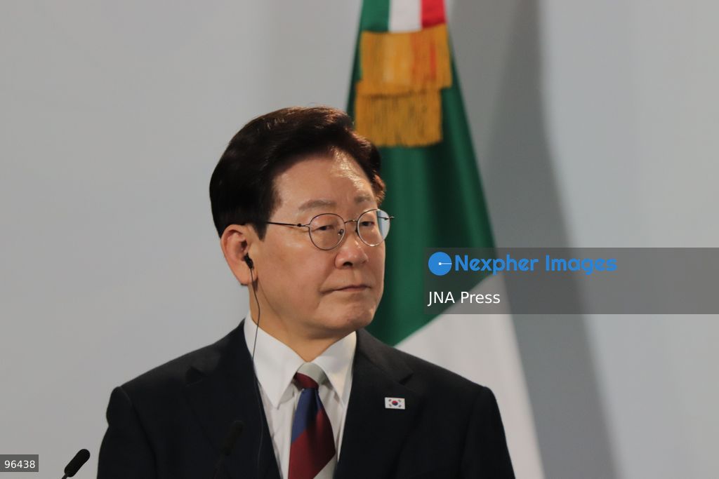 MEXICO CITY, MEXICO, SEPTEMBER 24, 2026: Mexican President Claudia Sheinbaum and South Korean President Lee Jae-myung speak during a joint press conference in the Treasury Room of the National Palace in Mexico City following bilateral talks during Lee’s state visit to Mexico. Photo by Carlos Santiago / JNA Press. (Photo by Carlos Santiago/JNA Press via Nexpher Images)
