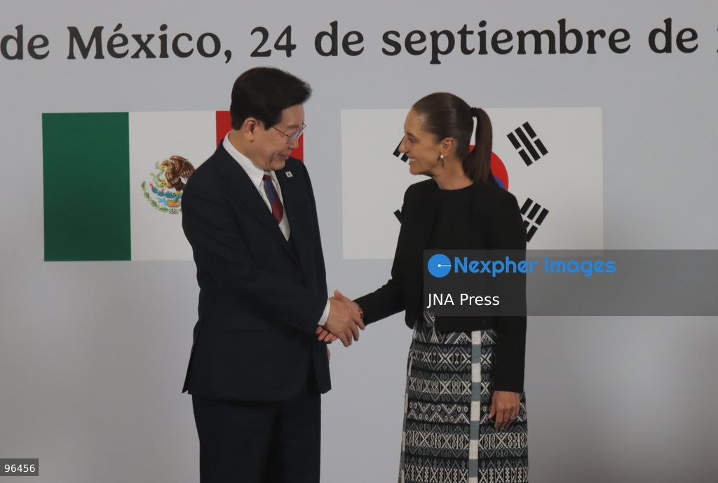 MEXICO CITY, MEXICO, SEPTEMBER 24, 2026: Mexican President Claudia Sheinbaum and South Korean President Lee Jae-myung speak during a joint press conference in the Treasury Room of the National Palace in Mexico City following bilateral talks during Lee’s state visit to Mexico. Photo by Carlos Santiago / JNA Press. (Photo by Carlos Santiago/JNA Press via Nexpher Images)