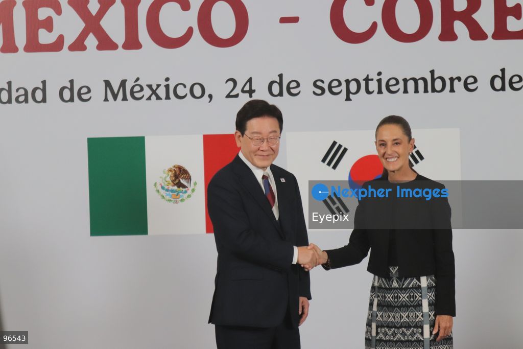 Mexico’s President Claudia Sheinbaum Pardo, greats South Korea President Lee Jae-myung after a news conference as part of the Lee Jae-myung official visit in Mexico at the National Palace. on September 24, 2026, in Mexico City, Mexico. (Photo by Carlos Santiago/ Eyepix Group) (Photo by Carlos Santiago/ Eyepix Group/Eyepix via Nexpher Images)