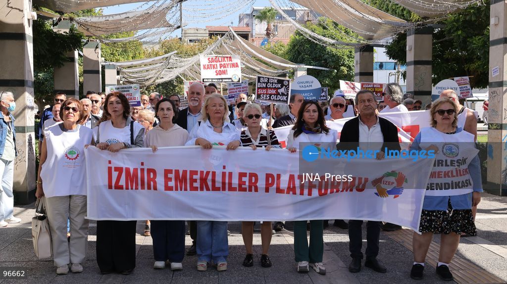 IZMIR, TURKEY, SEPTEMBER 25, 2026: Retirees march and demonstrate near the Social Security Institution (SGK) in the Konak district of Izmir, calling for an across-the-board increase in pensions as they protest rising living costs and what they describe as inadequate retirement income. The demonstration was part of coordinated actions by retirees in cities across Turkey demanding improved pensions and living conditions. Photo by Turgay KIlic / JNA Press. (Photo by Turgay Kilic/JNA Press via Nexpher Images)