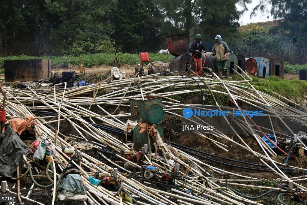 BANJARNEGARA, CENTRAL JAVA, INDONESIA, SEPTEMBER 26, 2026: Farmers use diesel-powered pumps and long hoses to draw water from Telaga Merdada for nearby farmland in Banjarnegara Regency, Central Java. The water level at the lake has dropped by approximately three meters over the past three months, increasing the need for farmers to pump water to irrigate agricultural land. Photo by Topen Anggara/ JNA Press. (Photo by Topen Anggara Saputra/JNA Press via Nexpher Images)