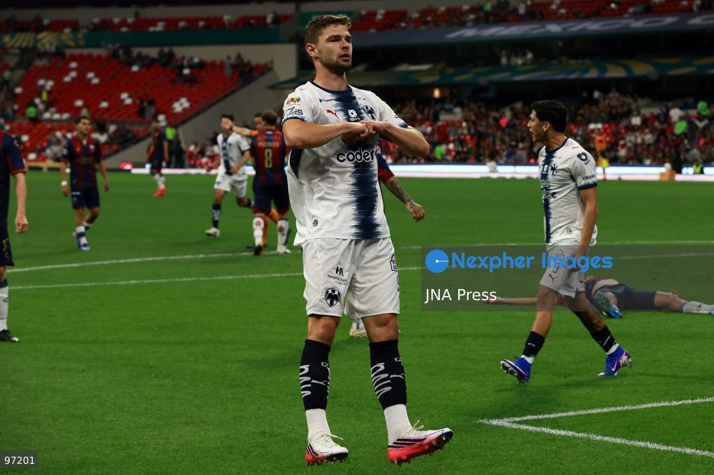 MEXICO CITY, MEXICO, SEPTEMBER 25, 2026: Players compete during the Liga MX Apertura 2026 match between Atlante and Monterrey at Estadio Banorte in Mexico City. Atlante defeated Monterrey 4-2, ending a six-match winless run in the league. Photo by José Tovar / JNA Press. (Photo by JosÃ© Luis Torales Tovar/JNA Press via Nexpher Images)