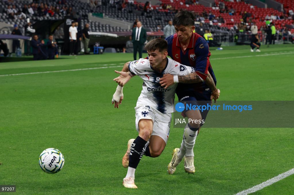 MEXICO CITY, MEXICO, SEPTEMBER 25, 2026: Players compete during the Liga MX Apertura 2026 match between Atlante and Monterrey at Estadio Banorte in Mexico City. Atlante defeated Monterrey 4-2, ending a six-match winless run in the league. Photo by José Tovar / JNA Press. (Photo by JosÃ© Luis Torales Tovar/JNA Press via Nexpher Images)