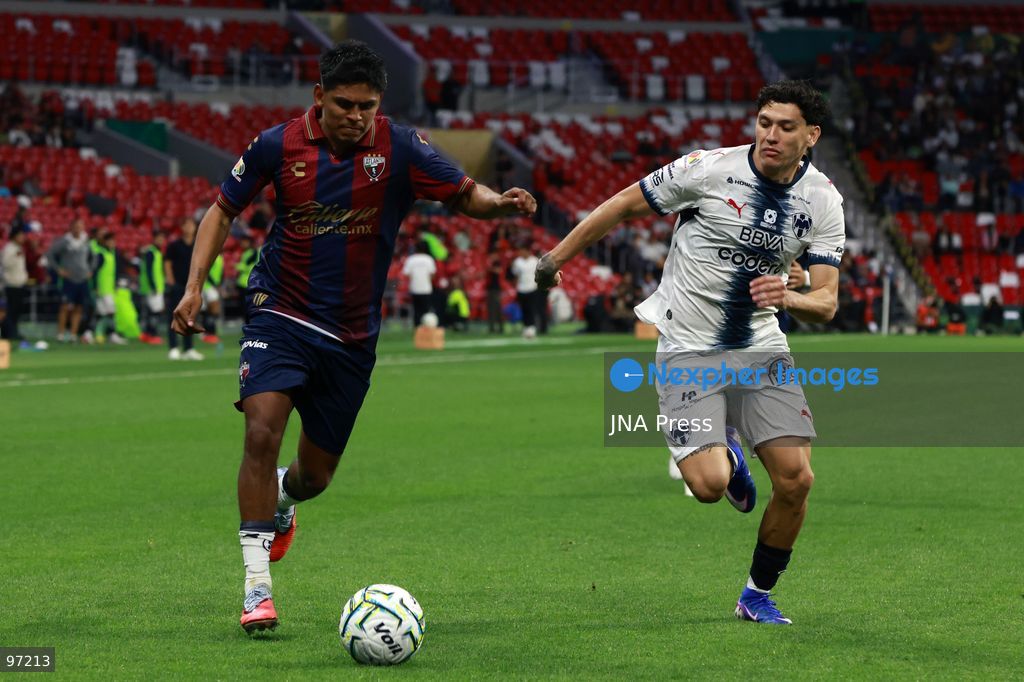 MEXICO CITY, MEXICO, SEPTEMBER 25, 2026: Players compete during the Liga MX Apertura 2026 match between Atlante and Monterrey at Estadio Banorte in Mexico City. Atlante defeated Monterrey 4-2, ending a six-match winless run in the league. Photo by José Tovar / JNA Press. (Photo by JosÃ© Luis Torales Tovar/JNA Press via Nexpher Images)