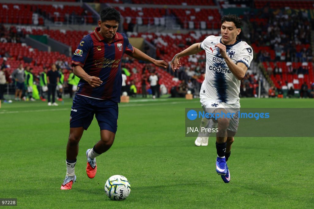 MEXICO CITY, MEXICO, SEPTEMBER 25, 2026: Players compete during the Liga MX Apertura 2026 match between Atlante and Monterrey at Estadio Banorte in Mexico City. Atlante defeated Monterrey 4-2, ending a six-match winless run in the league. Photo by José Tovar / JNA Press. (Photo by JosÃ© Luis Torales Tovar/JNA Press via Nexpher Images)