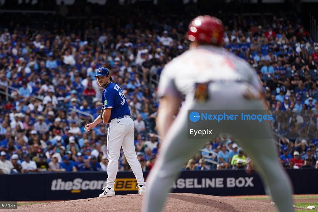Trey Yesavage #39 of the Toronto Blue Jays pitches the ball during the game against the Cincinnati Reds at Rogers Centre on September 26, 2026, in Toronto, Ontario, Canada. (Photo by Leonardo Ramirez/ Eyepix Group) (Photo by Leonardo Ramirez/ Eyepix Group/Eyepix via Nexpher Images)