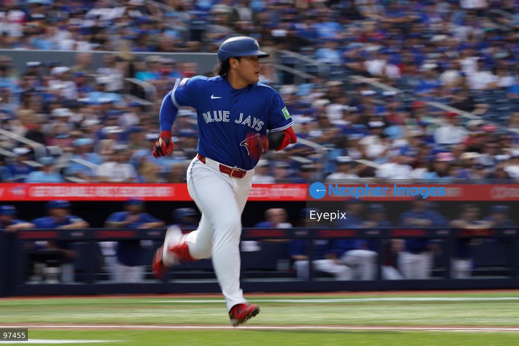 Kazuma Okamoto #7 of the Toronto Blue Jays runs to the bases during the game against the Cincinnati Reds at Rogers Centre on September 26, 2026, in Toronto, Ontario, Canada. (Photo by Leonardo Ramirez/ Eyepix Group) (Photo by Leonardo Ramirez/ Eyepix Group/Eyepix via Nexpher Images)