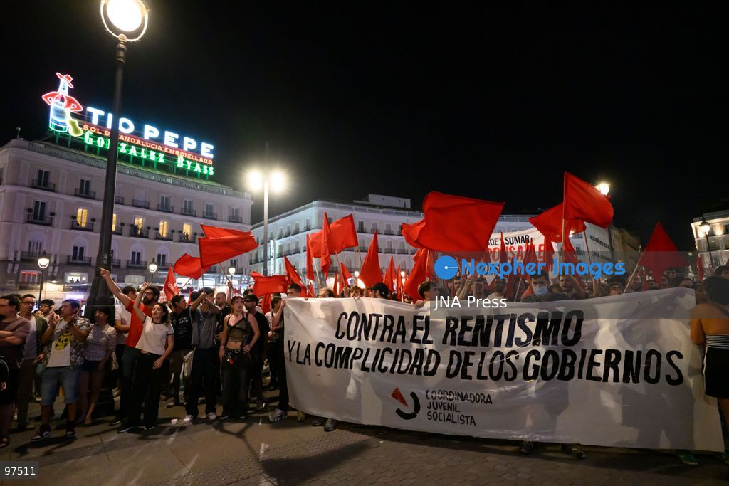 MADRID, SPAIN, SEPTEMBER 26, 2026: Demonstrators march through central Madrid during a protest against evictions organized by the Sindicato de Inquilinas e Inquilinos de Madrid. The demonstration began at Puerta del Sol and ended outside the Congress of Deputies, with protesters demanding stronger housing protections following the eviction earlier in the week of 87-year-old Maricarmen Abascal. After the march, protesters erected tents at Puerta del Sol as a housing protest encampment began in the square. Photo by Tomas Calle / JNA Press. (Photo by Tomas Calle/JNA Press via Nexpher Images)