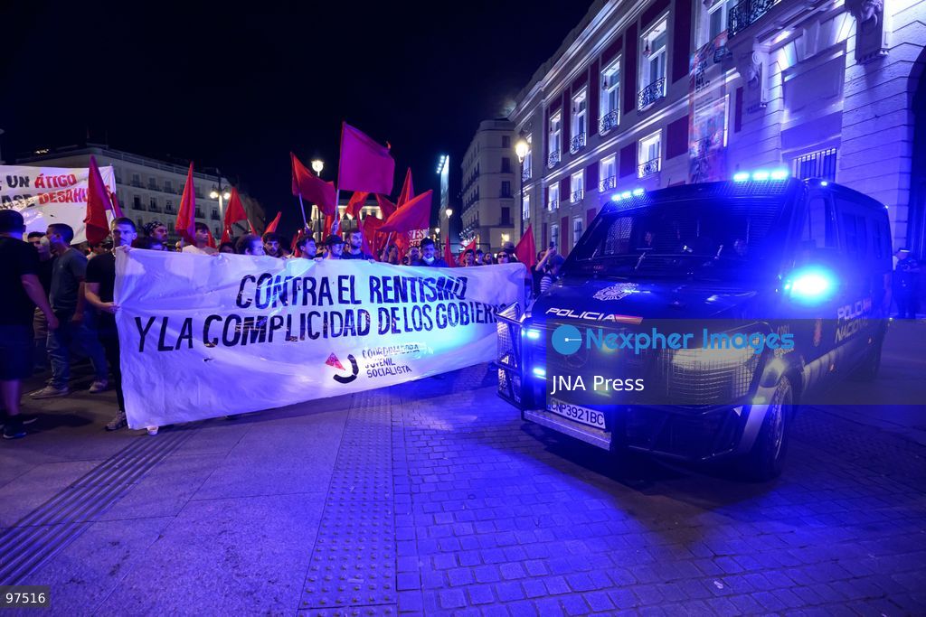 MADRID, SPAIN, SEPTEMBER 26, 2026: Demonstrators march through central Madrid during a protest against evictions organized by the Sindicato de Inquilinas e Inquilinos de Madrid. The demonstration began at Puerta del Sol and ended outside the Congress of Deputies, with protesters demanding stronger housing protections following the eviction earlier in the week of 87-year-old Maricarmen Abascal. After the march, protesters erected tents at Puerta del Sol as a housing protest encampment began in the square. Photo by Tomas Calle / JNA Press. (Photo by Tomas Calle/JNA Press via Nexpher Images)