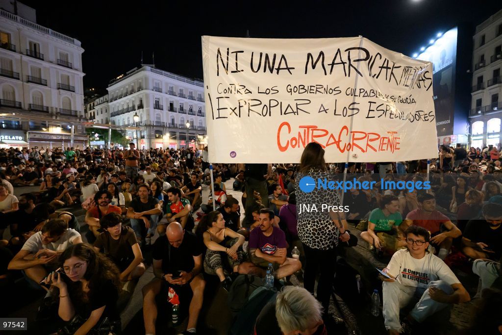 MADRID, SPAIN, SEPTEMBER 26, 2026: Demonstrators march through central Madrid during a protest against evictions organized by the Sindicato de Inquilinas e Inquilinos de Madrid. The demonstration began at Puerta del Sol and ended outside the Congress of Deputies, with protesters demanding stronger housing protections following the eviction earlier in the week of 87-year-old Maricarmen Abascal. After the march, protesters erected tents at Puerta del Sol as a housing protest encampment began in the square. Photo by Tomas Calle / JNA Press. (Photo by Tomas Calle/JNA Press via Nexpher Images)