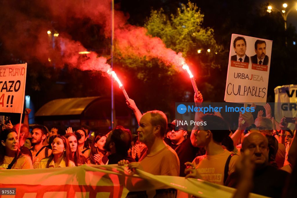 MADRID, SPAIN, SEPTEMBER 26, 2026: Demonstrators march through central Madrid during a protest against evictions organized by the Sindicato de Inquilinas e Inquilinos de Madrid. The demonstration began at Puerta del Sol and ended outside the Congress of Deputies, with protesters demanding stronger housing protections following the eviction earlier in the week of 87-year-old Maricarmen Abascal. After the march, protesters erected tents at Puerta del Sol as a housing protest encampment began in the square. Photo by Tomas Calle / JNA Press. (Photo by Tomas Calle/JNA Press via Nexpher Images)