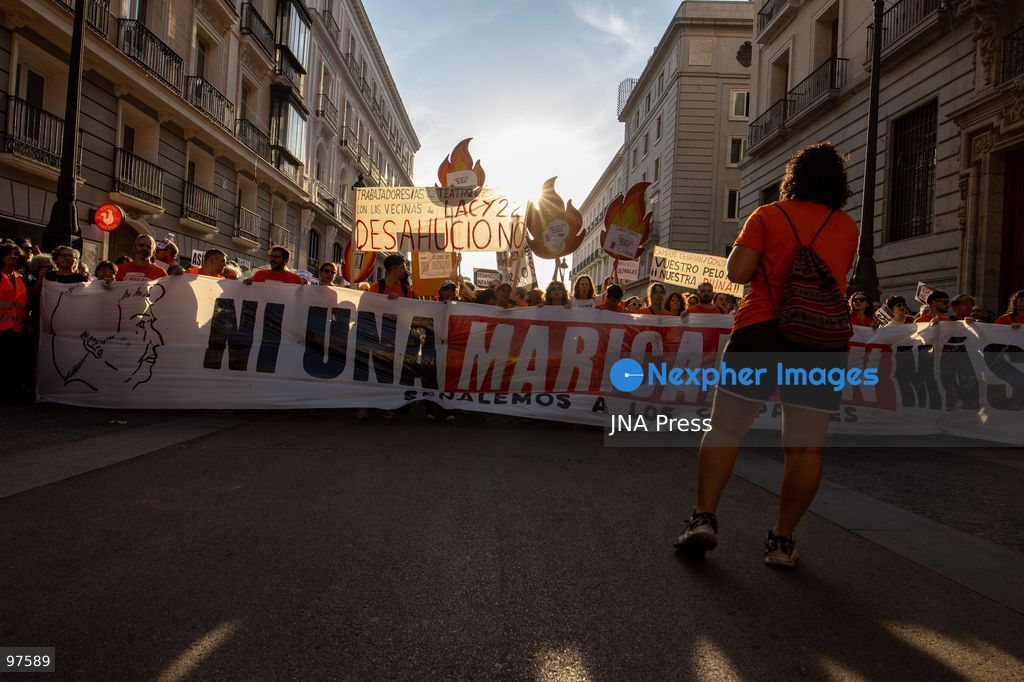 MADRID, SPAIN, SEPTEMBER 26, 2026: Demonstrators march through central Madrid during a protest against the housing crisis and evictions, following the forced eviction earlier in the week of 87-year-old Maricarmen Abascal from her longtime home in the Spanish capital. Thousands joined the demonstration calling for stronger housing protections and measures against evictions. Photo by C. Carvajal / JNA Press.