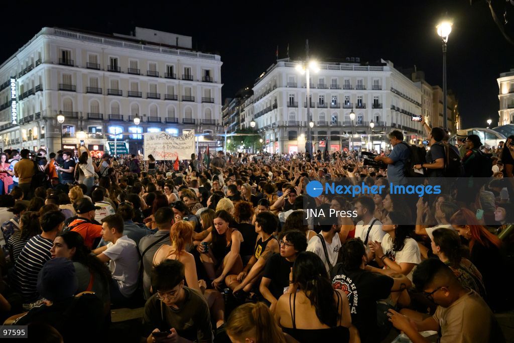 MADRID, SPAIN, SEPTEMBER 26, 2026: Demonstrators march through central Madrid during a protest against evictions organized by the Sindicato de Inquilinas e Inquilinos de Madrid. The demonstration began at Puerta del Sol and ended outside the Congress of Deputies, with protesters demanding stronger housing protections following the eviction earlier in the week of 87-year-old Maricarmen Abascal. After the march, protesters erected tents at Puerta del Sol as a housing protest encampment began in the square. Photo by Tomas Calle / JNA Press. (Photo by Tomas Calle/JNA Press via Nexpher Images)