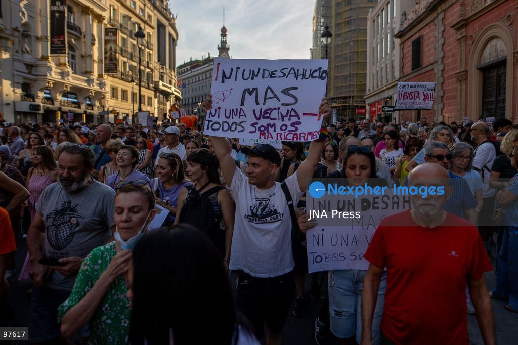 MADRID, SPAIN, SEPTEMBER 26, 2026: Demonstrators march through central Madrid during a protest against the housing crisis and evictions, following the forced eviction earlier in the week of 87-year-old Maricarmen Abascal from her longtime home in the Spanish capital. Thousands joined the demonstration calling for stronger housing protections and measures against evictions. Photo by C. Carvajal / JNA Press. (Photo by C. Carvajal/JNA Press via Nexpher Images)
